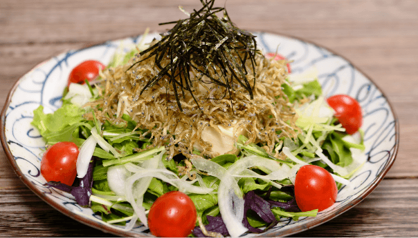 カリカリじゃこと豆富のサラダ　Tofu Salad with Crispy fish